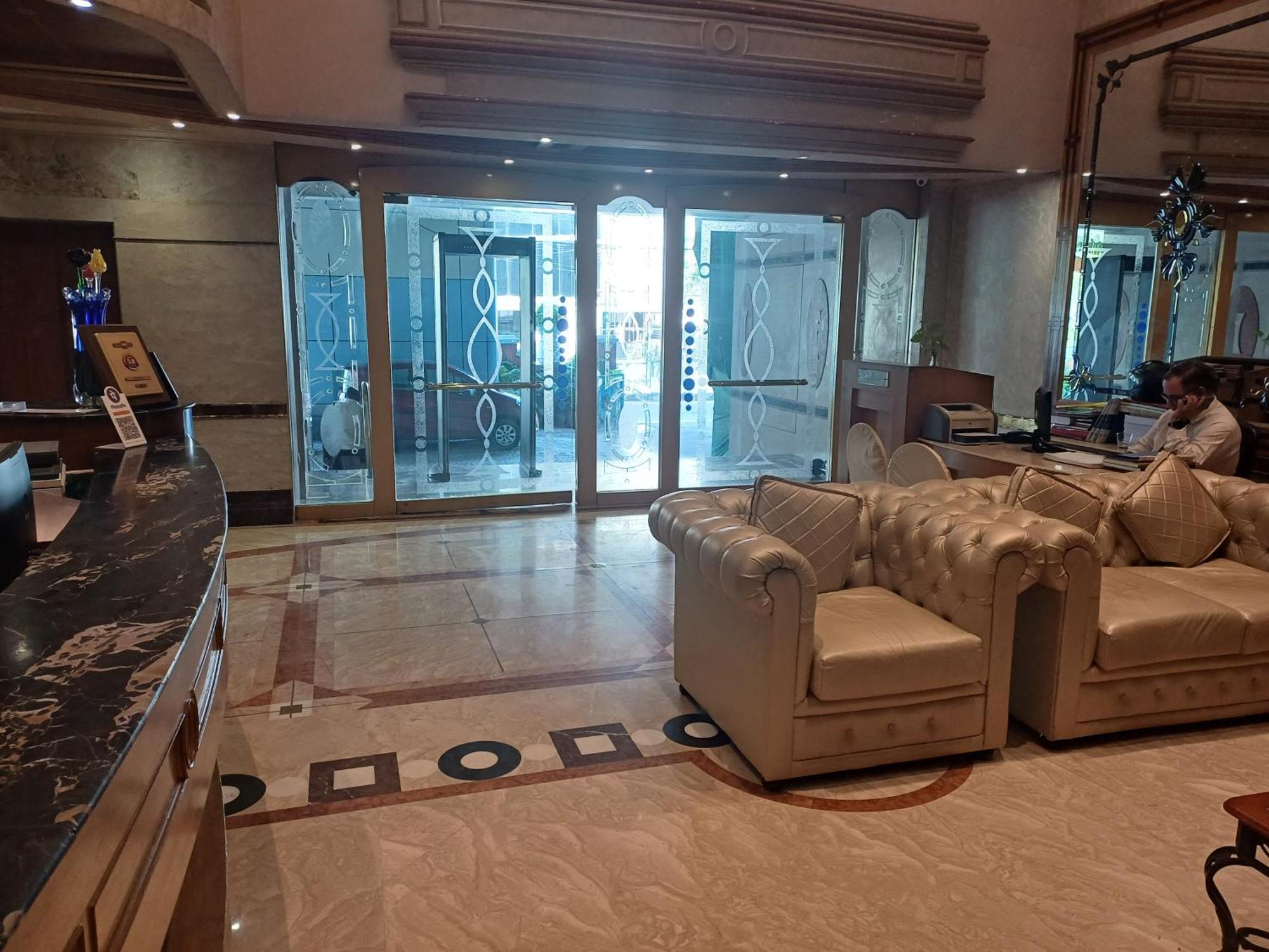Hotel Benzz Park Τσενάι Εξωτερικό φωτογραφία