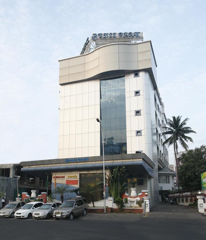 Hotel Benzz Park Τσενάι Εξωτερικό φωτογραφία