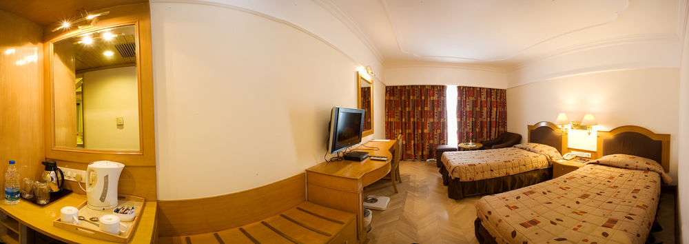 Hotel Benzz Park Τσενάι Εξωτερικό φωτογραφία