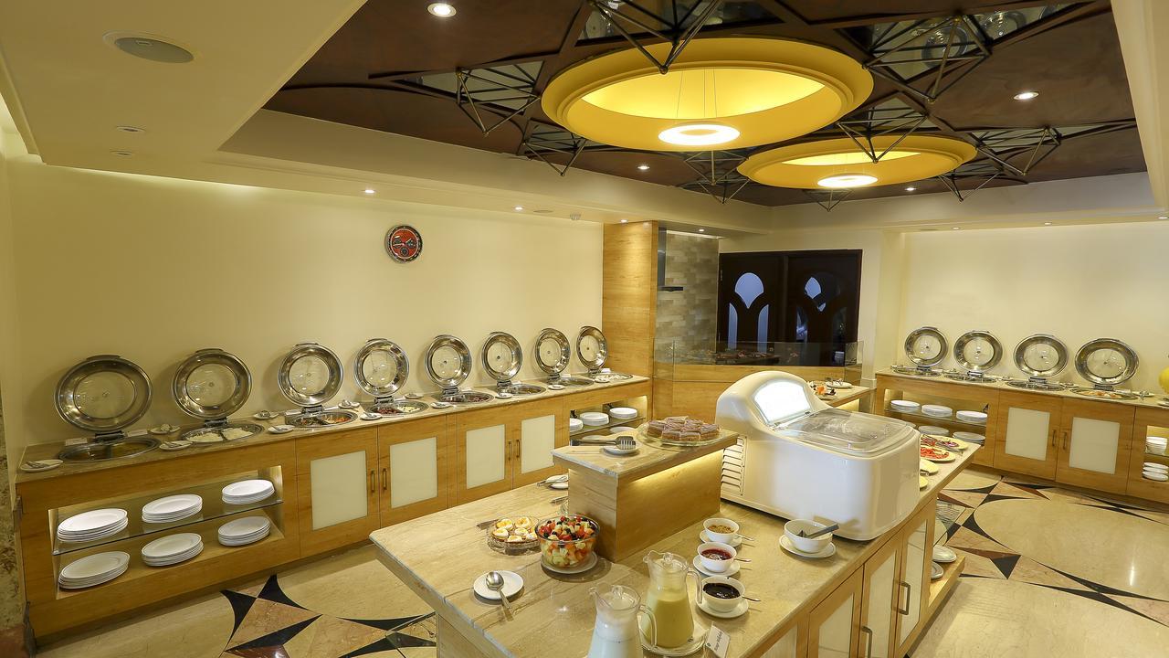 Hotel Benzz Park Τσενάι Εξωτερικό φωτογραφία