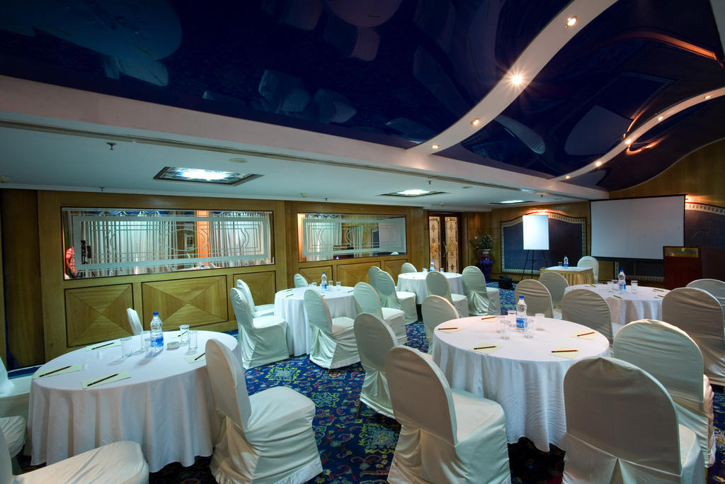 Hotel Benzz Park Τσενάι Εξωτερικό φωτογραφία