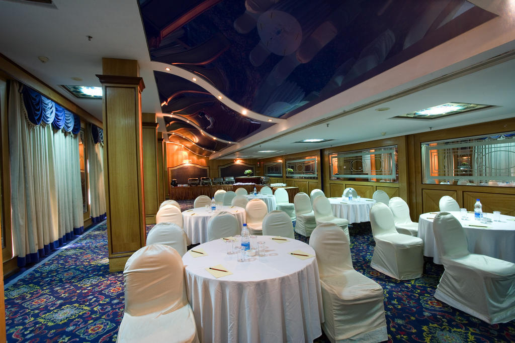 Hotel Benzz Park Τσενάι Εξωτερικό φωτογραφία